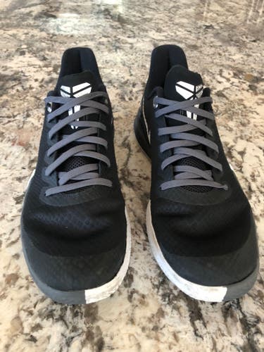 Nike Kobe Bryant Mamba Focus TB Black White AT1214-001Used Men's Size 10.5 (W 11.5) Nike Shoes