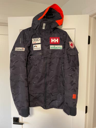 ACA 2018 Camo Men's Large Helly Hansen Jacket