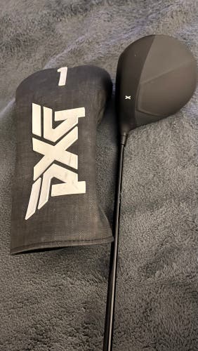 Men's Right Handed Regular Flex 10.5 Loft 211 Driver