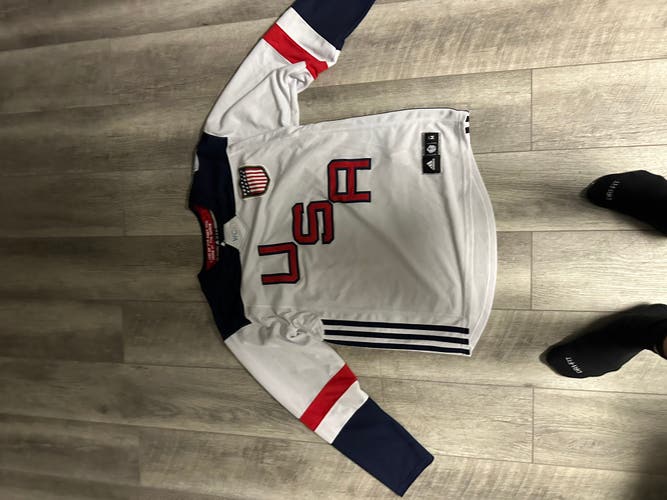 USA hockey jersey