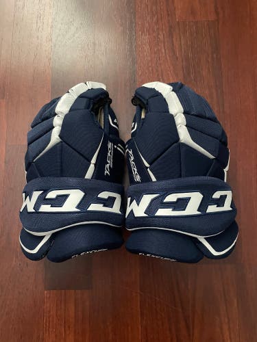 CCM 14" Tacks 9060 Gloves