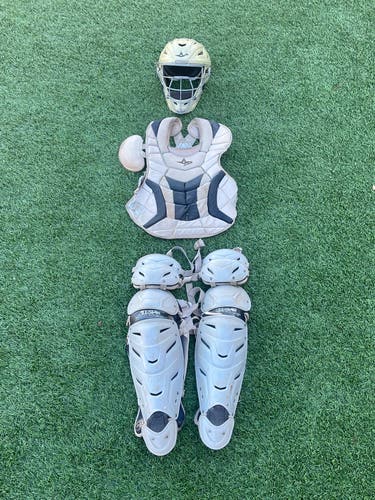 All Star System 7 Catcher's Set