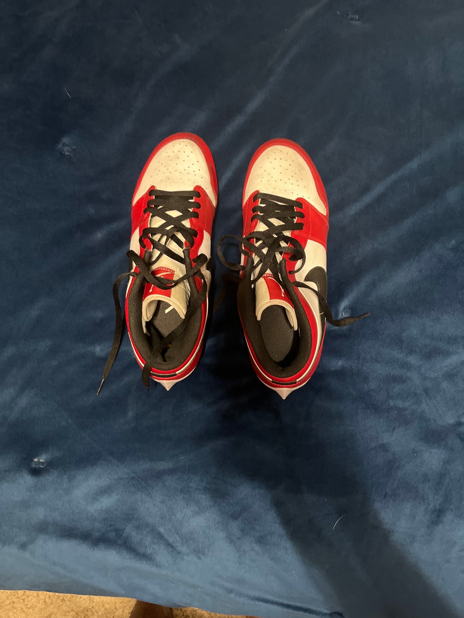 “Off-White” J1 Low Football Cleats 13 M / Red