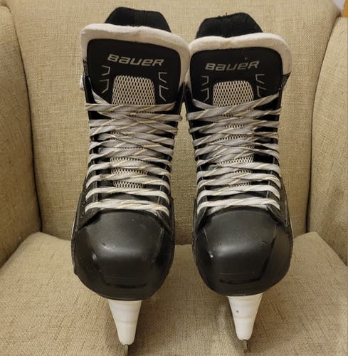 Senior Used Bauer Supreme 160 Hockey Skates-Mens Size 10