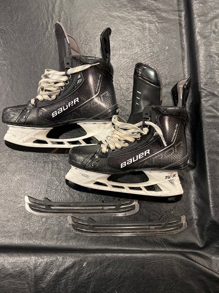 Bauer Vapor Hyperlite Skates Custom Gunmetal Size 9 Plus 3 Sets Of Steel