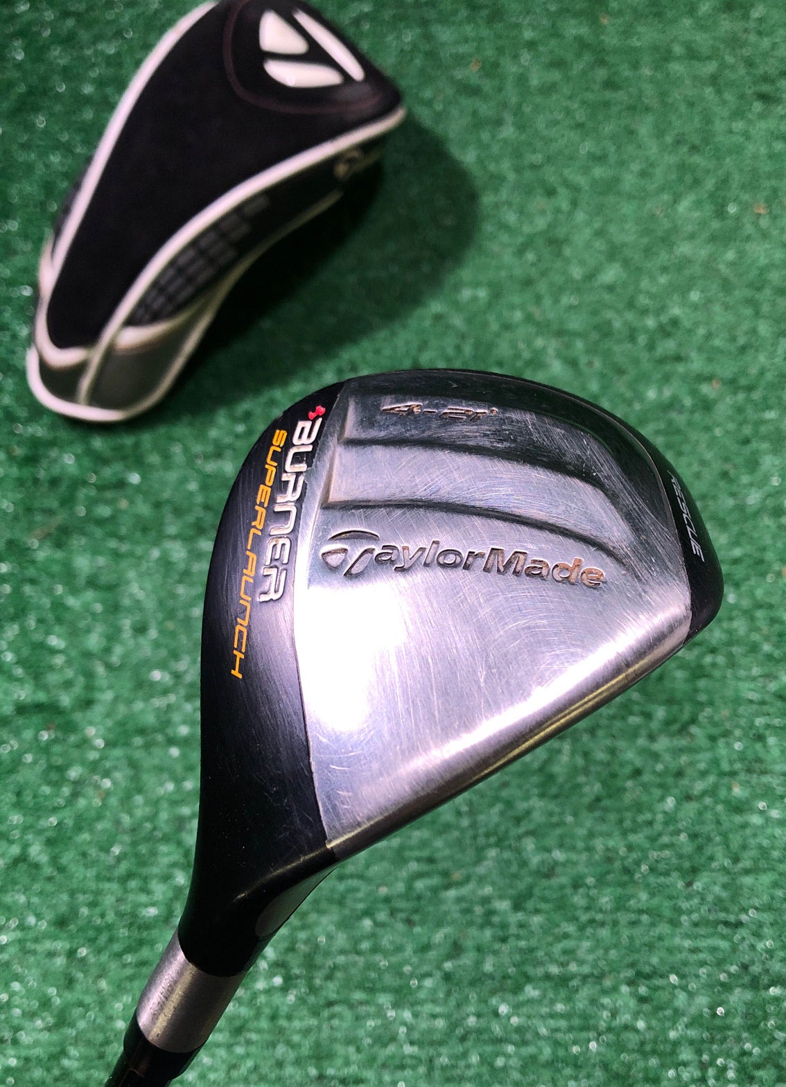 Taylormade Burner Superlaunch 4 Wood Regular 21* Right handed w/Cover