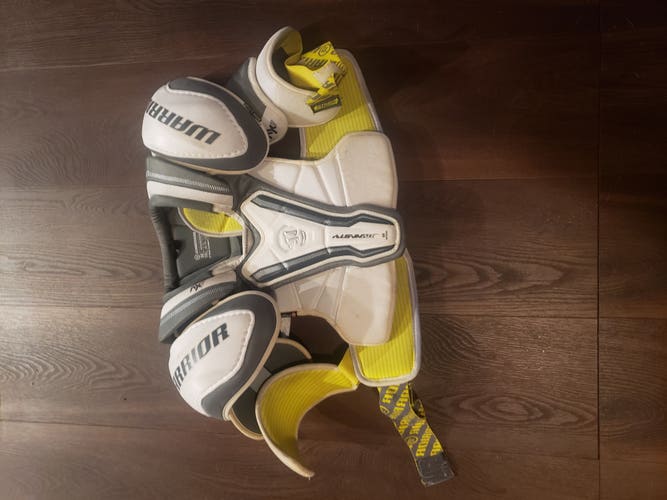 Senior Used Medium Warrior Shoulder Pads AXV