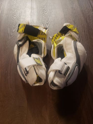 Senior Used Medium Warrior Elbow Pads