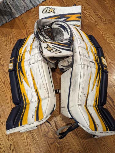 Used Full Set Brian's Intermediate Goalie Gear