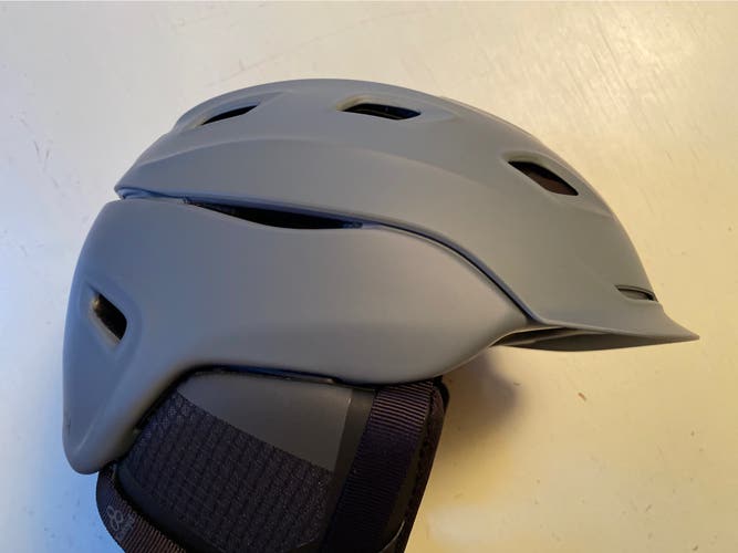 Smith Vantage Ski/Snowboarding Helmet Md.