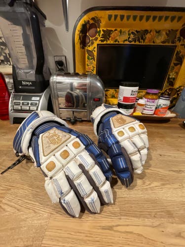Used Brine 13" King IV Lacrosse Gloves