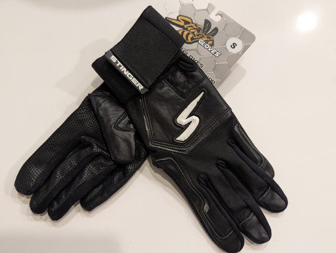 NEW Stinger Sports Adult Small Winder Batting Gloves