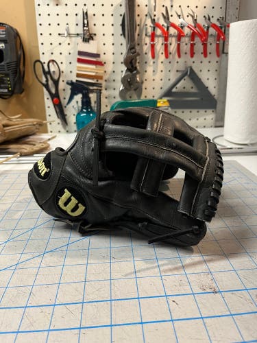 Restored Wilson A2000 11.75 BBEL3SS