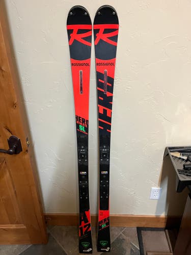 Women’s FIS DT Rossignol SL Skis