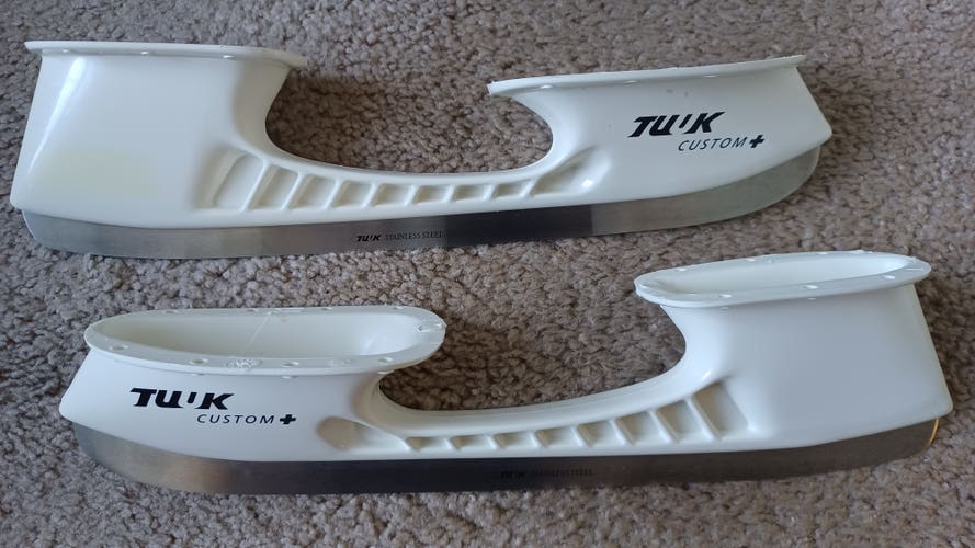 New Bauer TUUK Custom + 296 mm with runner