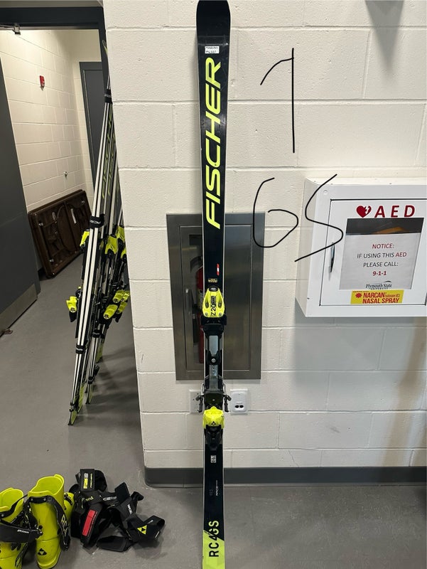 Fischer RC4 World Cup GS Skis With Bindings