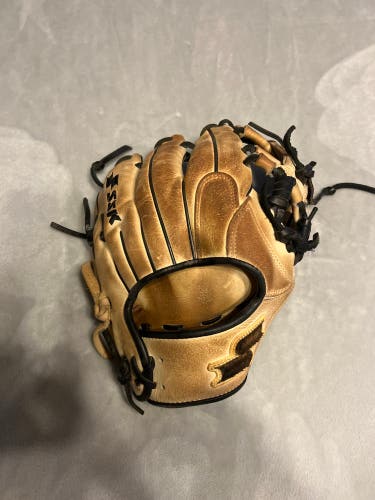 Infield 11.5" Black Line Baseball Glove