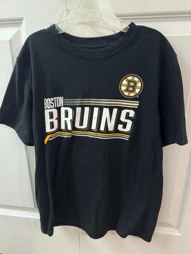 Boston bruins Tee shirt. Youth 10-12/ Medium