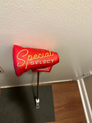 Blue Scotty Cameron 35" Select Squareback Putter