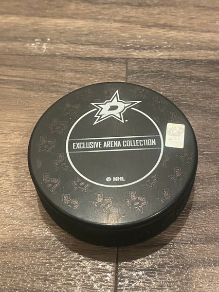 Washington Capitals vs Dallas Stars NHL Official Match Up Hockey Puck