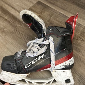 Youth CCM Size 4 JetSpeed FT485 Hockey Skates