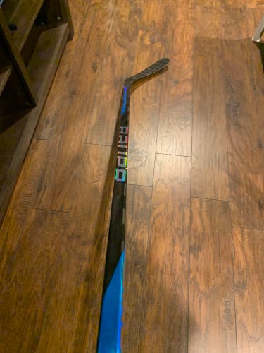 Intermediate Right Handed P92 Pro Stock Nexus Sync Hockey Stick