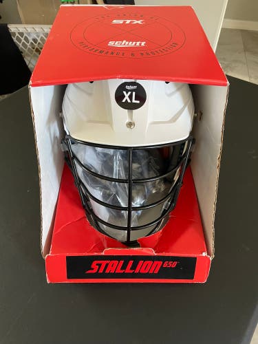 Schutt Stallion 650 Helmet New
