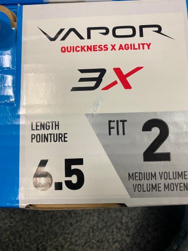 New Bauer Size 6.5 Vapor 3X Hockey Skates