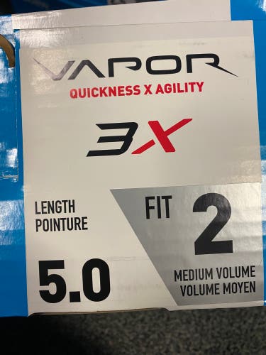 New Bauer Size 5 Vapor 3X Hockey Skates