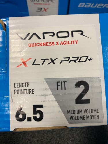 New Bauer Size 6.5 Vapor XLTX Pro+ Hockey Skates