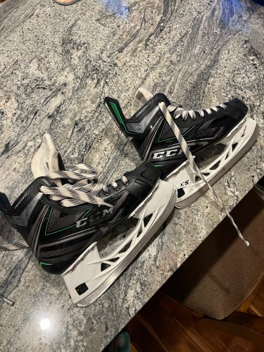 Used CCM Size 5 RibCor 86K Hockey Skates