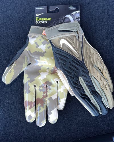 Nike Superbad 6.0 Salute to Service STS Football Gloves DZ5580-201 Size 2XL