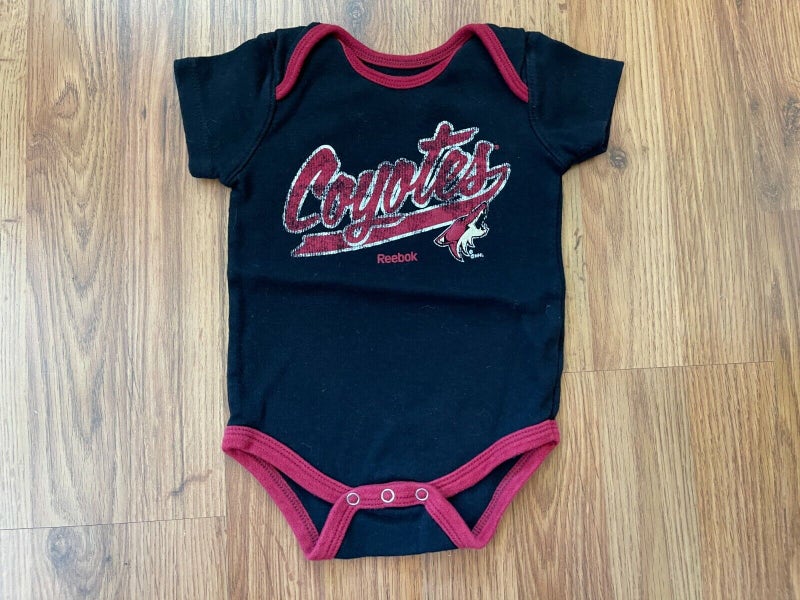 Arizona Coyotes NHL Hockey SUPER AWESOME Infant Size 6-9M Boys Baby Body Suit!