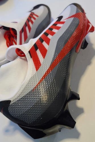 Nike Vapor Edge Elite 360 Flyknit Football Cleats Size 10.5 Black/Red