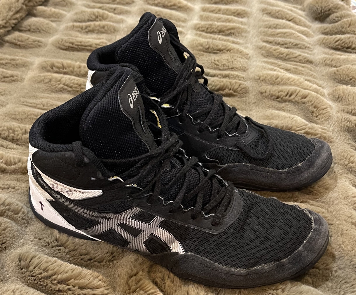 ASICS Wrestling Shoes, Matflex, 9.5, Black
