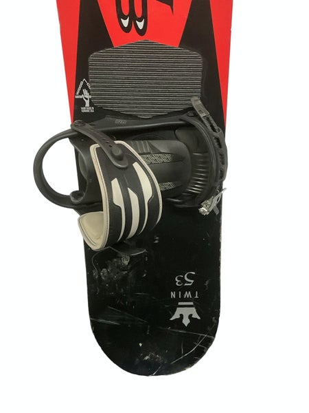 Used Burton Twin 153 Cm Men s Snowboard Combo SidelineSwap