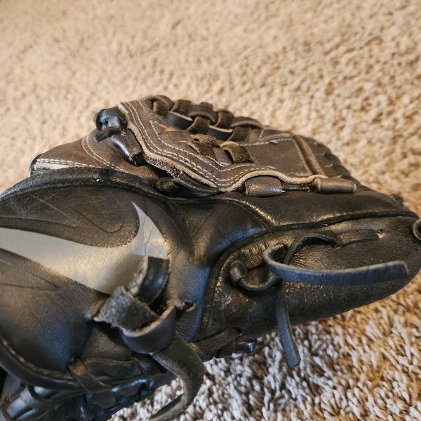 Nike Right Hand Throw MVP Edge Baseball Glove 11.5