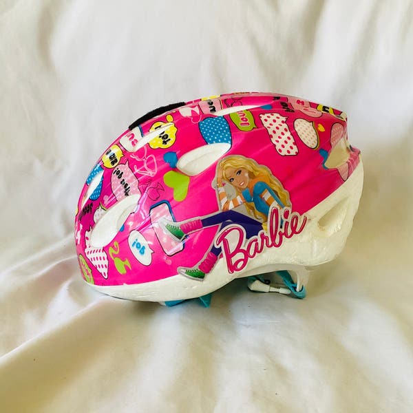 barbie bike helmet and pads Bell Barbie Helmet for Girls | SidelineSwap