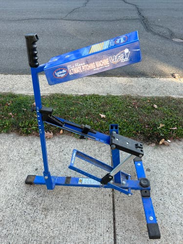 Louisville Slugger ultimate pitching machine
