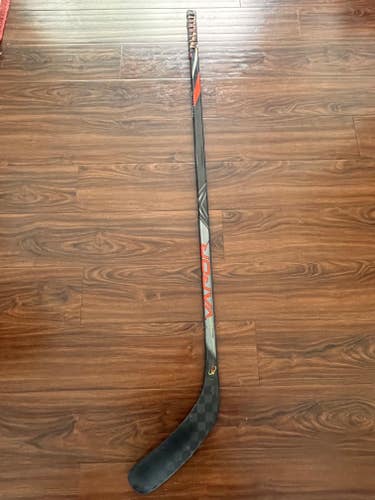 Used Intermediate Bauer Left Hand Vapor FlyLite Hockey Stick P88