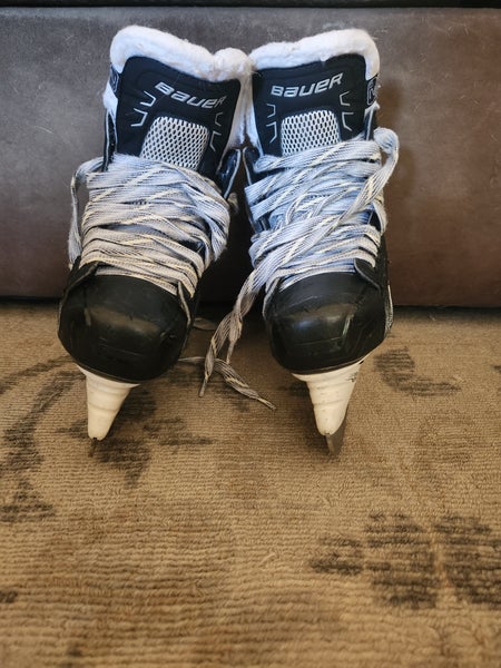 Junior Used Bauer Supreme 170 Hockey Skates Size 2