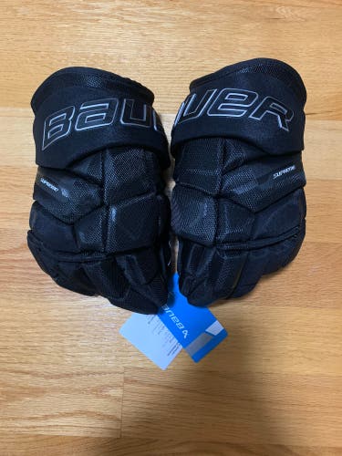 New Bauer 14" Supreme Mach Gloves