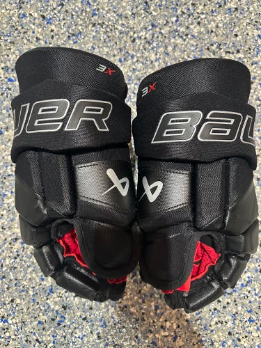Used Bauer 15" Vapor 3X Gloves