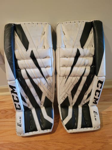 26" CCM Extreme Flex E4.5 Goalie Leg Pads