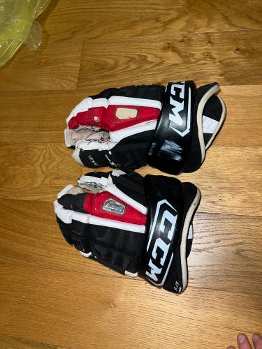 Used CCM 14" Pro Stock V08 Gloves (Ryan Martindale Ottawa 67’s)