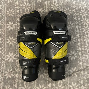 New Youth Bauer Supreme Ultrasonic 9" Shin Pads