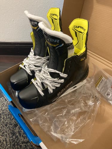 Senior Bauer Supreme M4 Hockey Skates Size 8.5