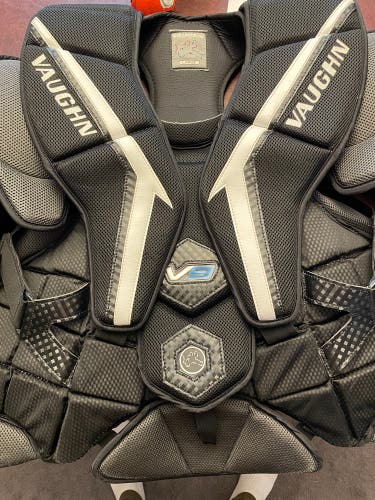 Large Vaughn  Velocity V9 Goalie Chest Protector