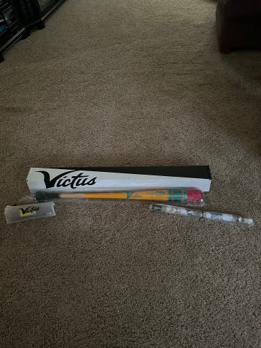 Victus Custom NO. 2 Pencil Bat JC24 Style By The Bat King 32in./29oz.