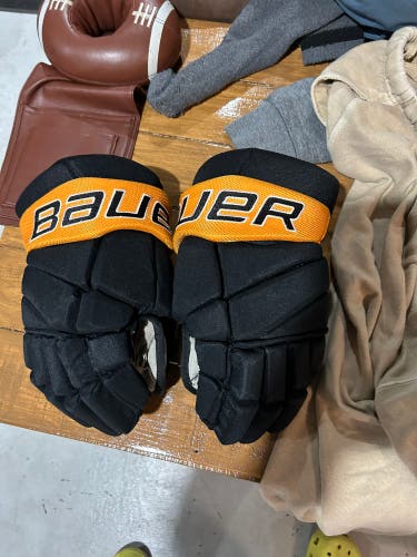Bauer 14" Pro Stock Vapor Team Gloves